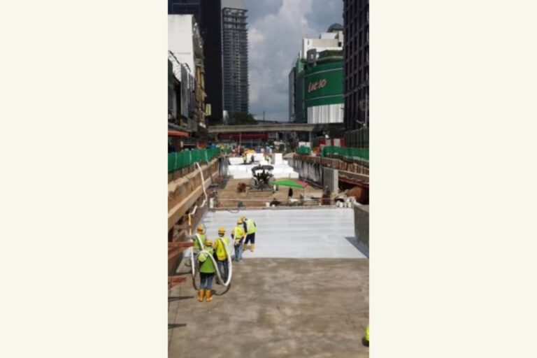 polyurea-concrete-roof-slabs-waterproofing-project-reference-mrt-polyurea-spraying-2