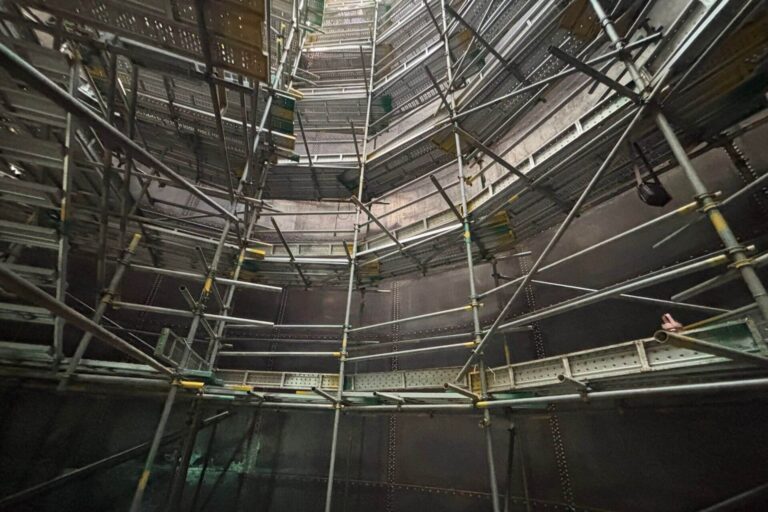 polyurea-swimming-pool-aquarium-waterproofing-project-reference-water-tank-application-4