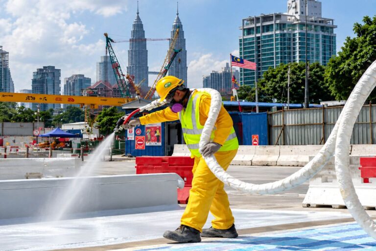 polyurea-concrete-roof-slabs-waterproofing-project-reference-mrt-polyurea-spraying-v1